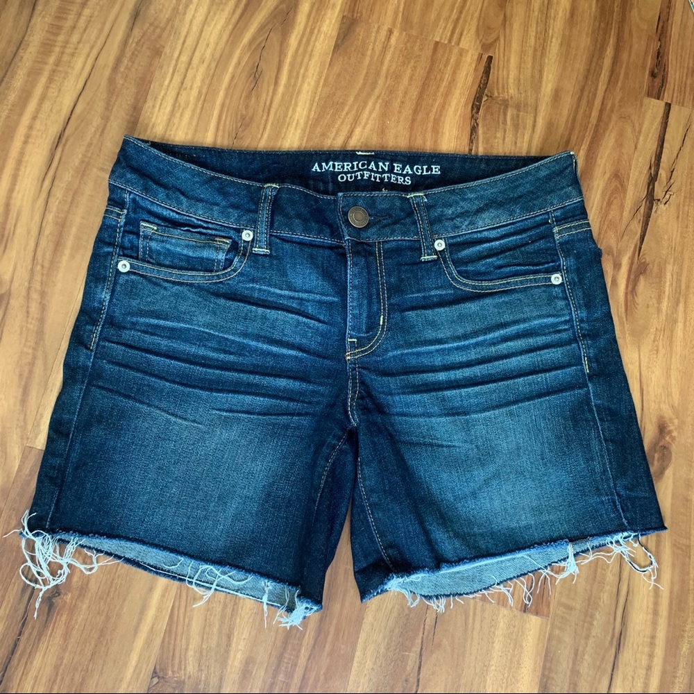 AE Distressed Shorts - Dark Wash